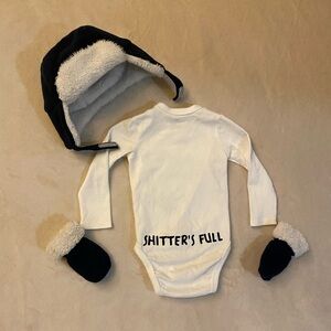 Baby Christmas Vacation Bodysuit with Hat and Mittens